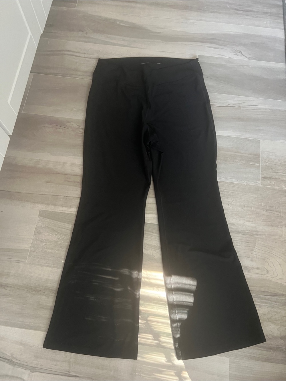 Old Navy extra high-rise flare Cut Women's Pants